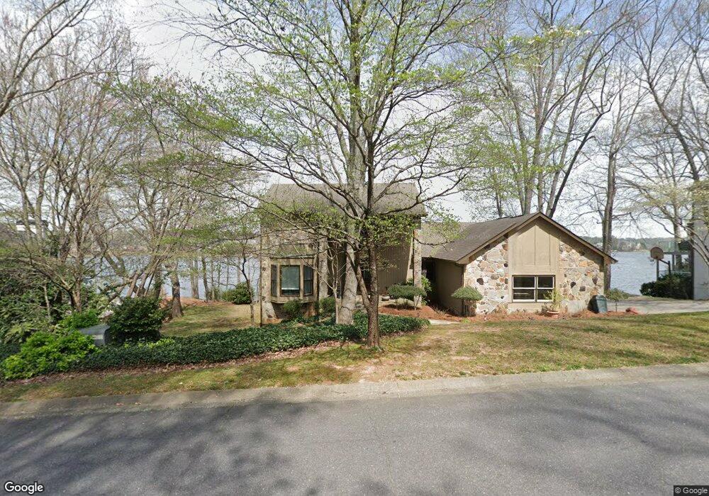 235 Clipper Bay Dr, Alpharetta, GA 30005 - photo 1