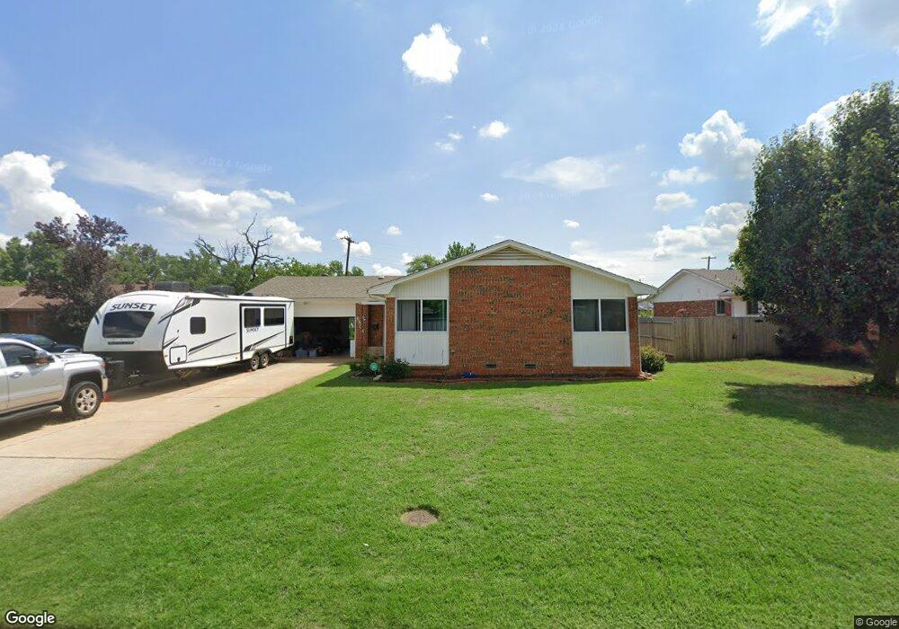 6804 N Grove Ave, Warr Acres, OK 73132 - photo 1