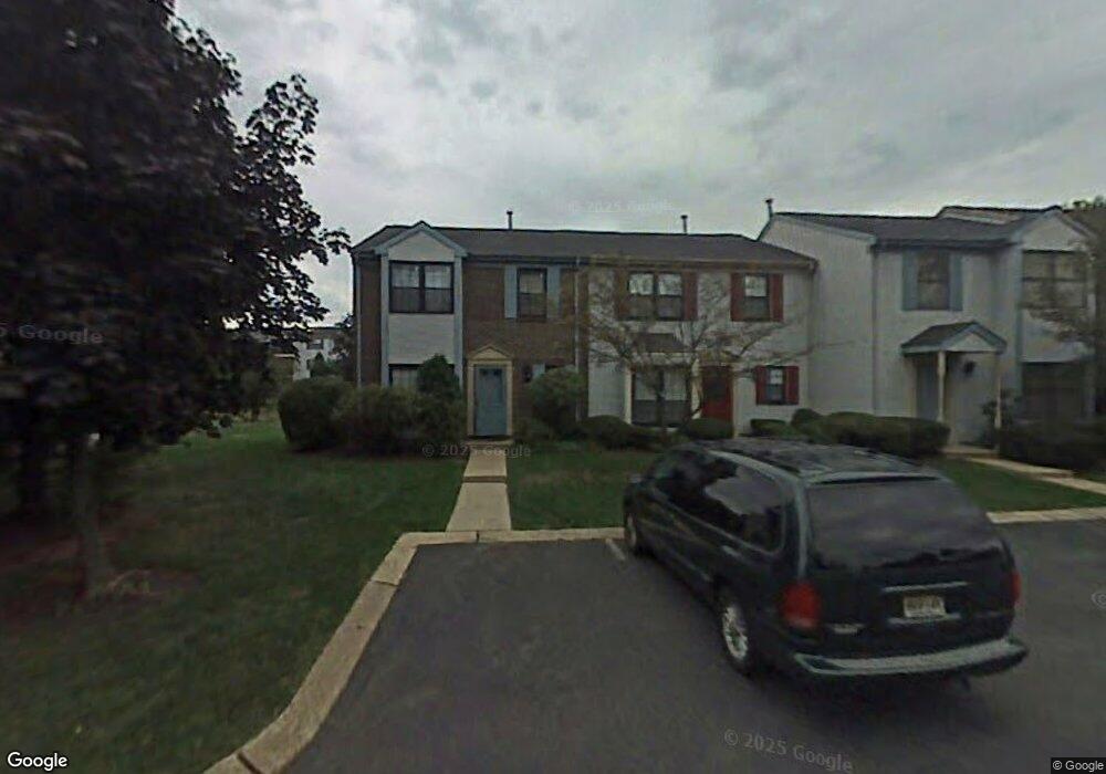 236 Hampshire Ct, Piscataway, NJ 08854 - photo 1