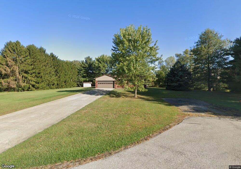 2715 Greentree Ct, Lewis Center, OH 43035 - photo 1