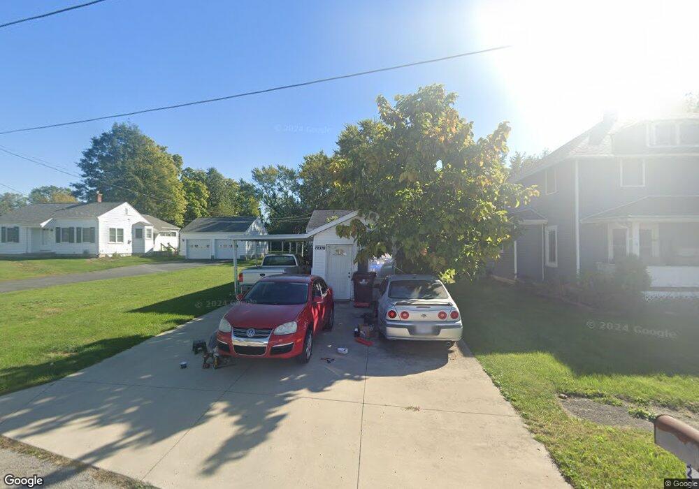 2261 Garden Blvd, Lima, OH 45805 - photo 1