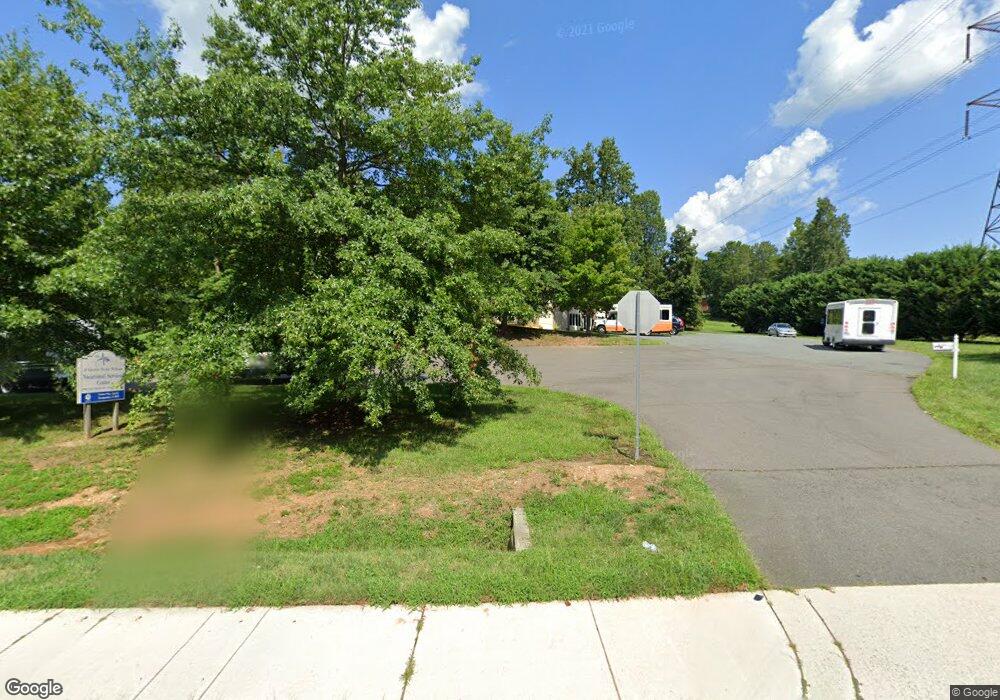 19143 Fuller Heights Rd, Triangle, VA 22172 - photo 1