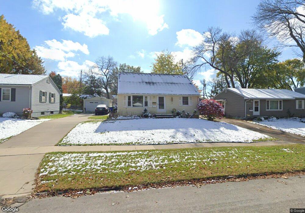 1631 Miami Dr NE, Cedar Rapids, IA 52402 - photo 1