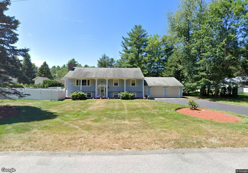 4 Hancock Ln, MerriMacK, NH 03054 - photo 1