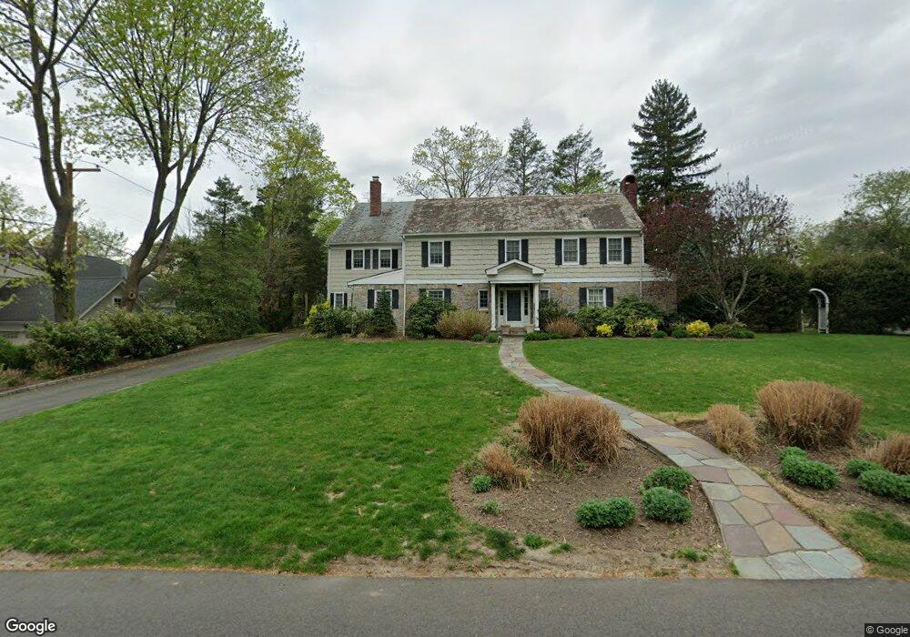 105 Country Club Dr, Port Washington, NY 11050 - photo 1