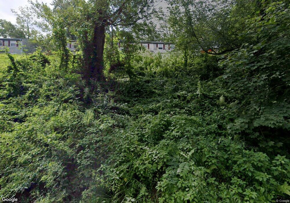 702 Fairway Ave unit 702, Turners Falls, MA 01376 - photo 1