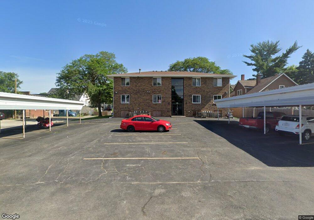 1445 W 16th St, Davenport, IA 52804 - photo 1