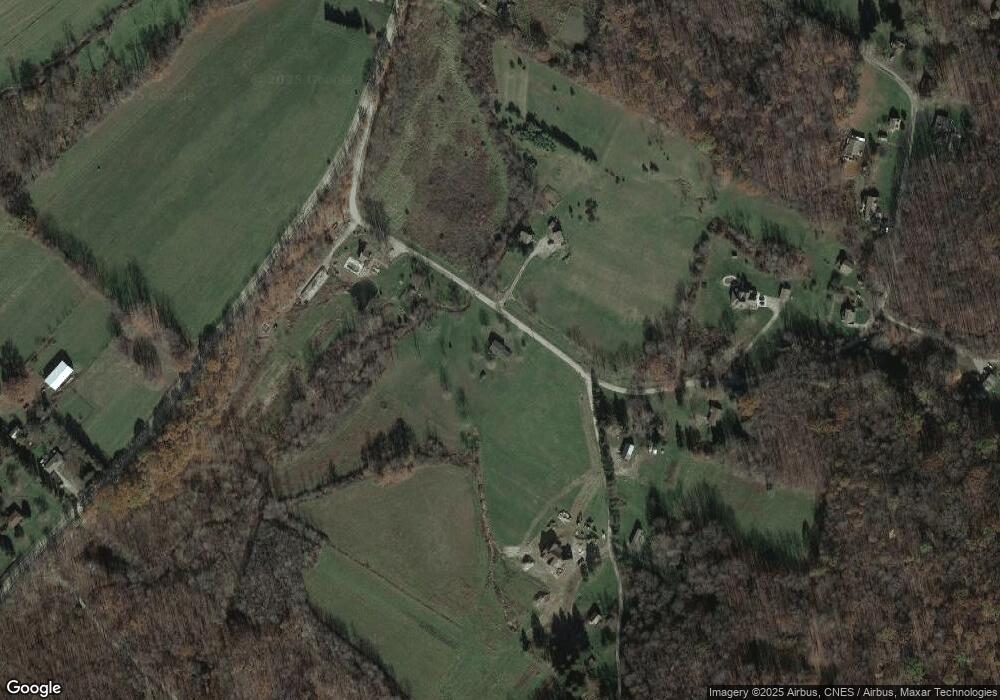 138 Macey Rd, Latrobe, PA 15650 - photo 1