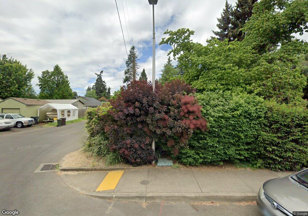 573 N Juniper St, Canby, OR 97013 - photo 1