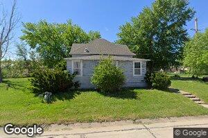 308 E Cedar St, Sutton, NE 68979