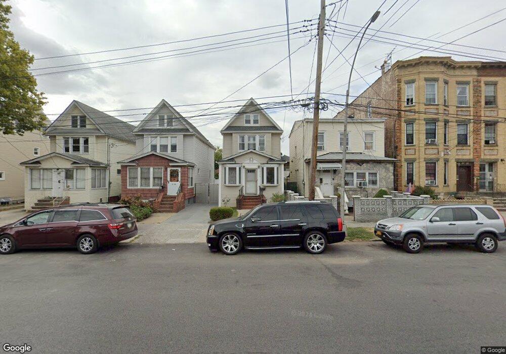 8724 111th St, Richmond Hill, NY 11418 - photo 1