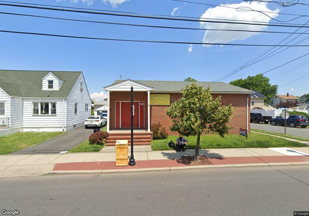 728 Roosevelt Ave, Carteret, NJ 07008 - photo 1