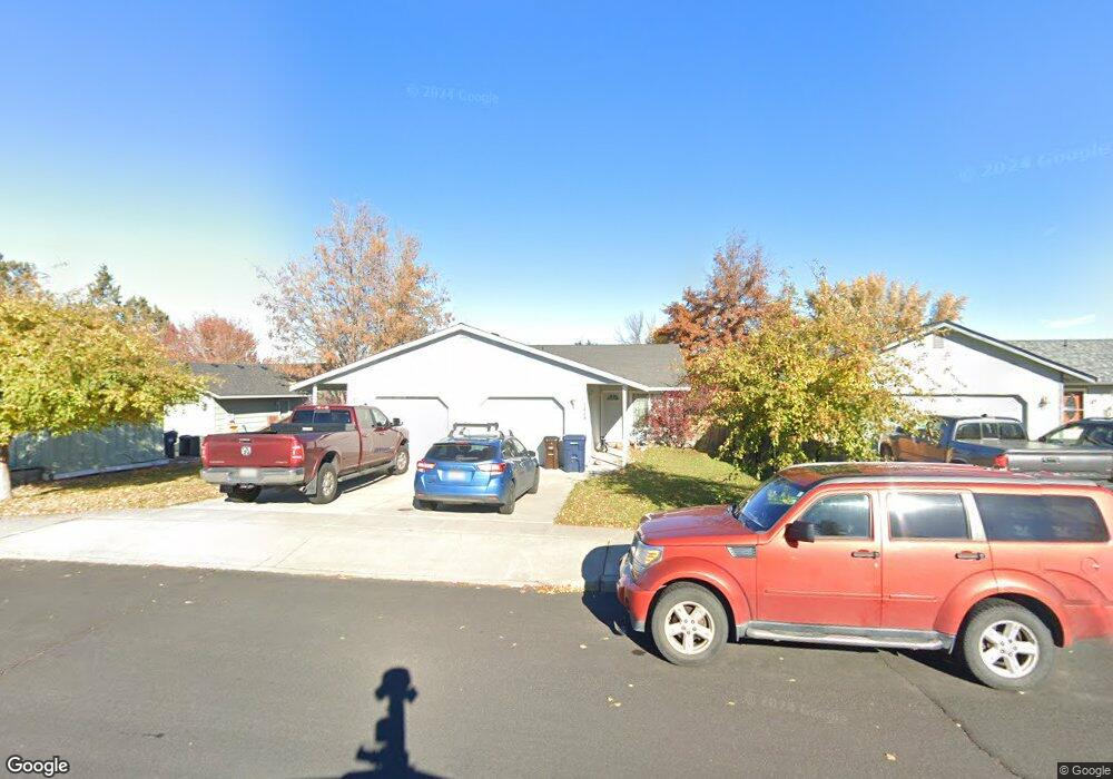 2831 SW Pumice Place, Redmond, OR 97756 - photo 1