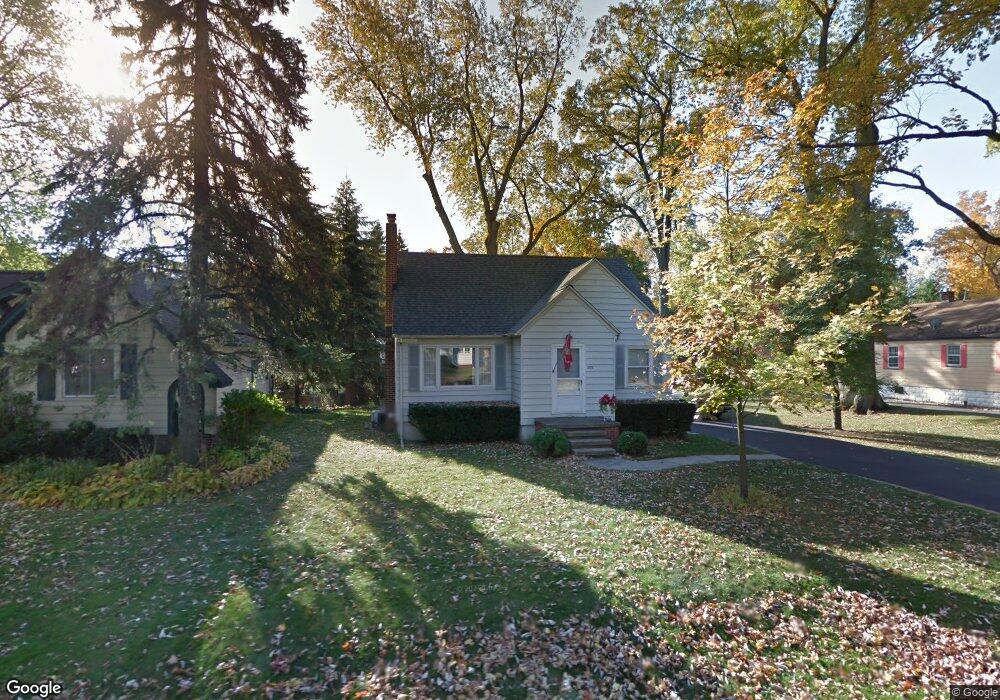 2135 Pontiac Dr, Sylvan Lake, MI 48320 - photo 1