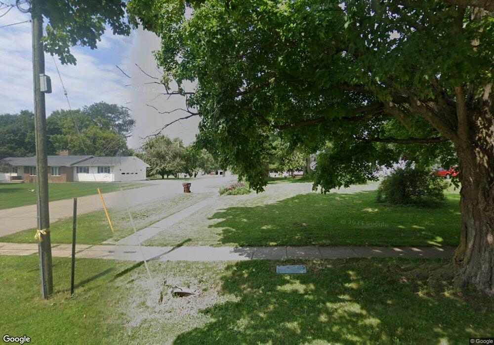 711 N Washington St, Hubbardston, MI 48845 - photo 1