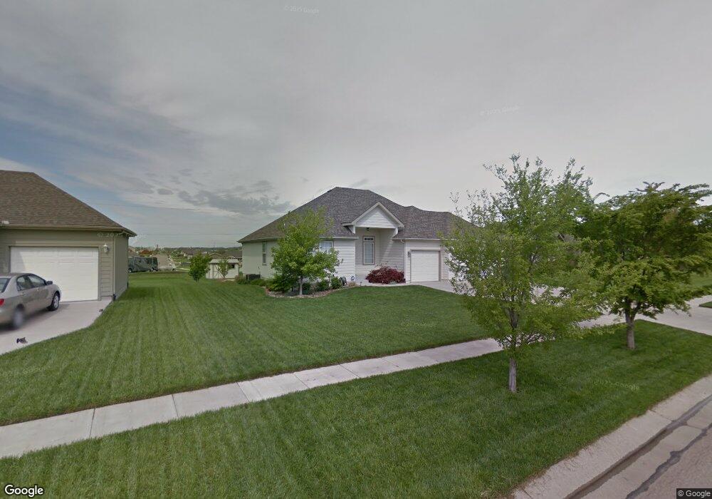 4327 SE Oakview Ln, Topeka, KS 66609 - photo 1