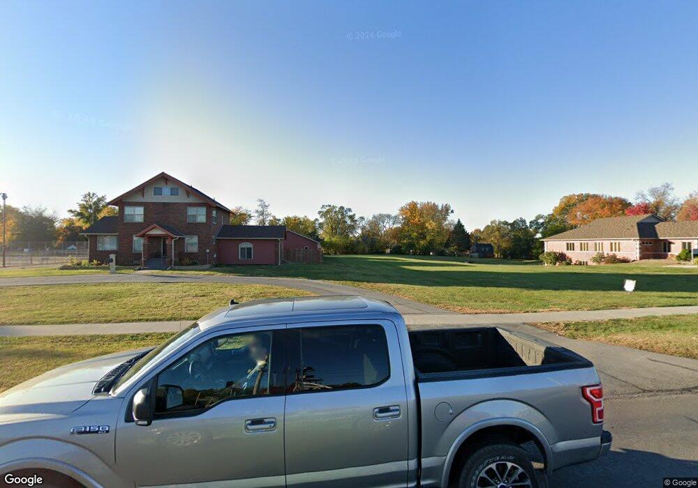 2005 1st Ave E, Newton, IA 50208 - photo 1