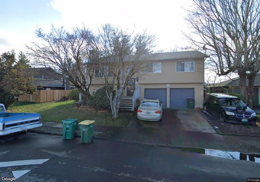 2428 SW 23rd St, Troutdale, OR 97060 - photo 1