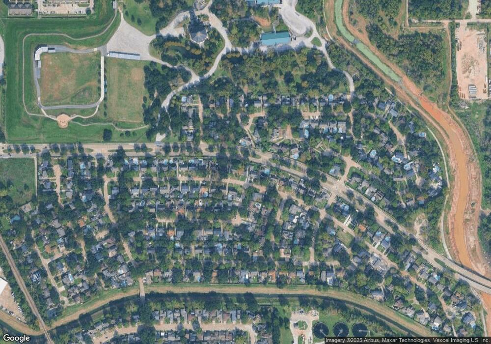 5002 Bayou Vista Dr, Houston, TX 77091 - photo 1