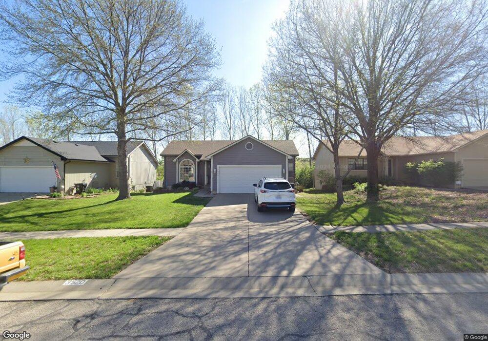 3520 SW Kent Ct, Topeka, KS 66614 - photo 1