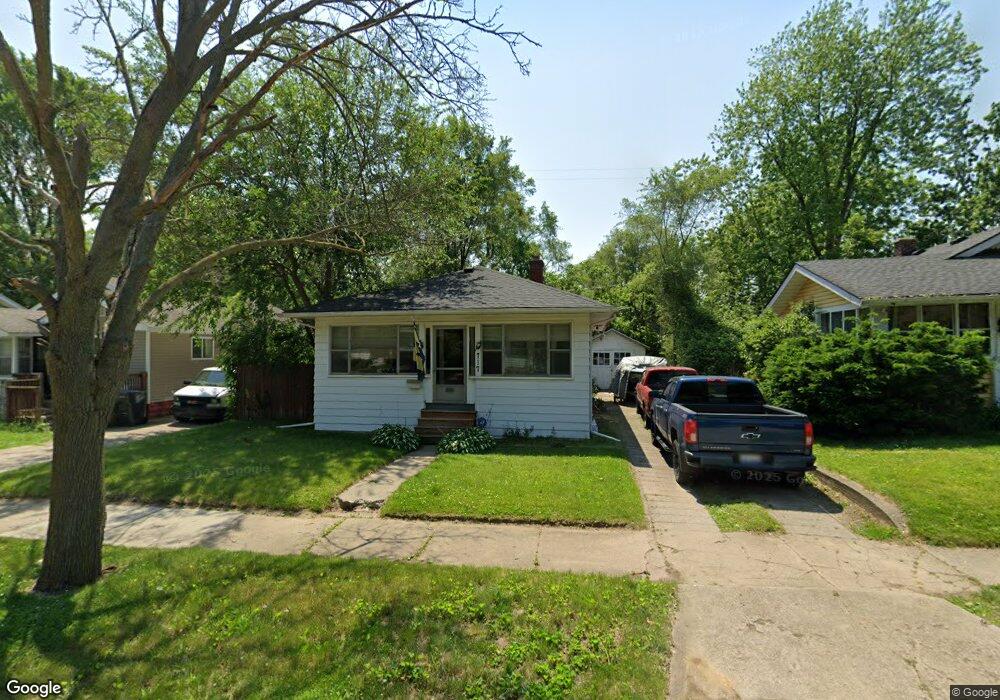 717 Dickinson St, Flint, MI 48504 - photo 1