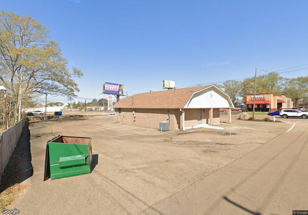 1401 Delaware Ave, McComb, MS 39648 - photo 1
