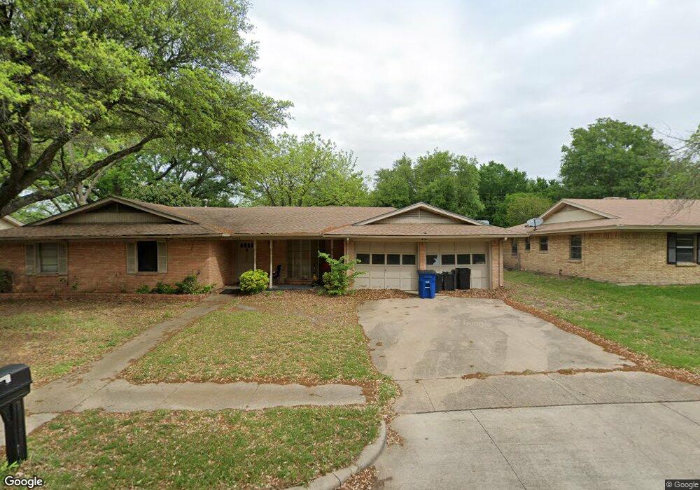 1506 Larue Cir, Ennis, TX 75119 - photo 1