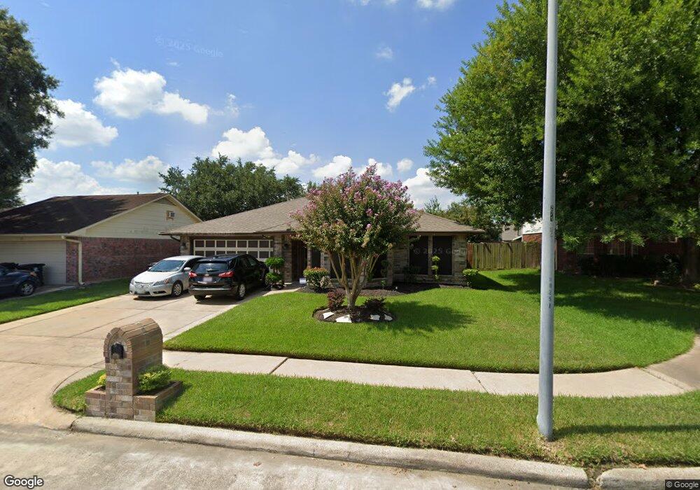 10906 Covered Bridge St, Houston, TX 77075 - photo 1