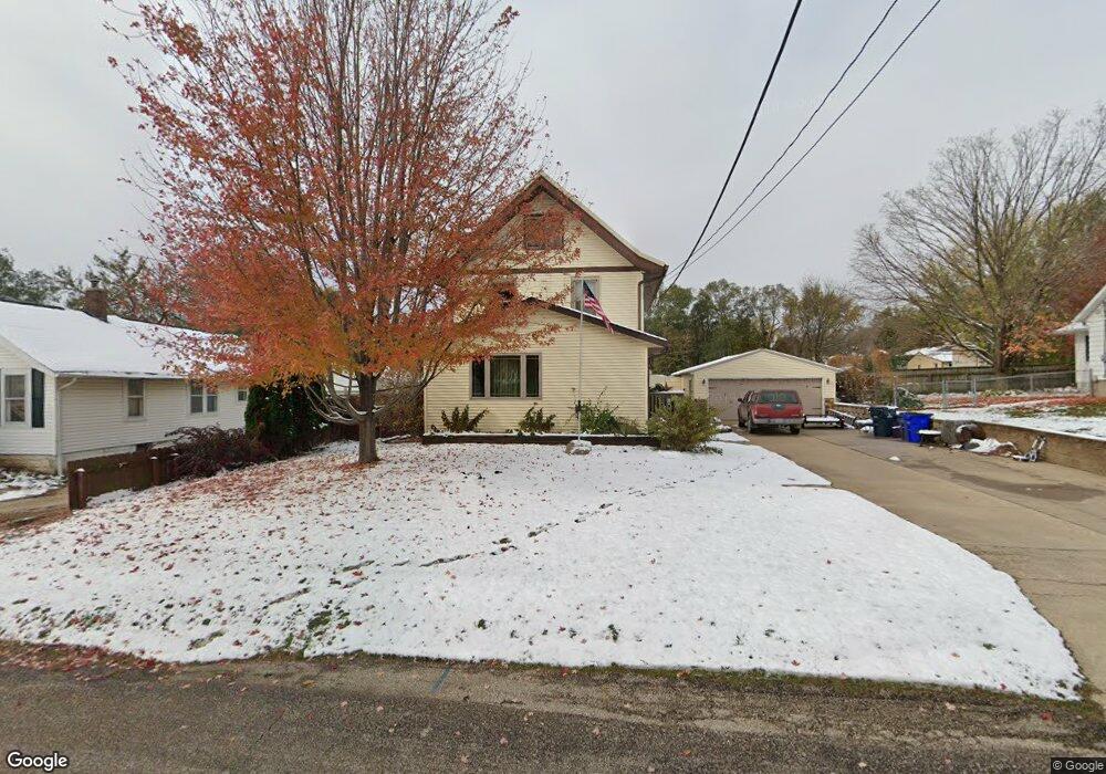 3322 Southland St SW, Cedar Rapids, IA 52404 - photo 1