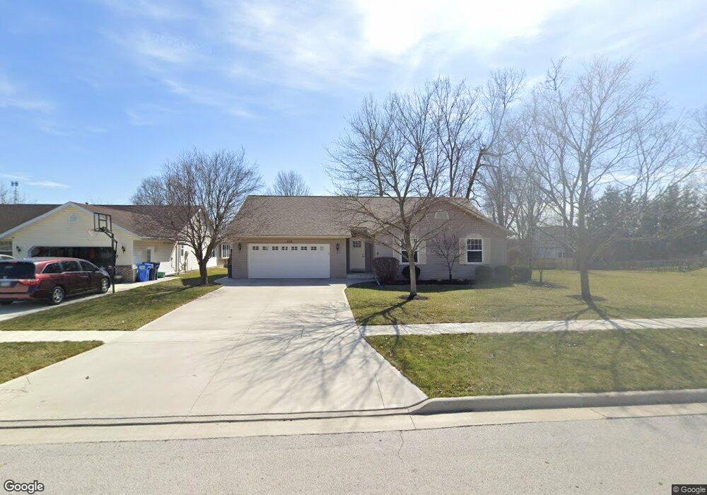 829 N Hill Trail, Findlay, OH 45840 - photo 1