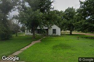 823 Toles Ave, Larned, KS 67550