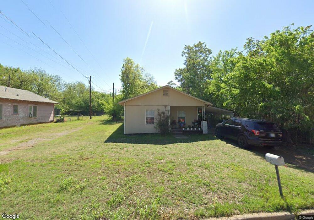 810 810 N 8th St, Duncan, OK 73533 - photo 1