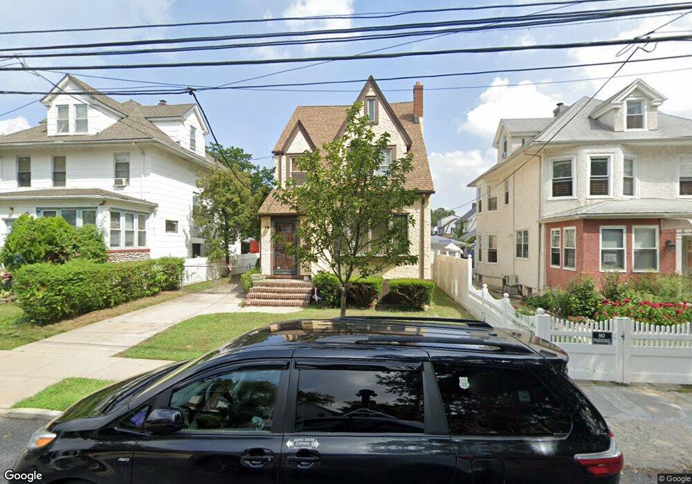 14815 Laburnum Ave, Flushing, NY 11355 - photo 1