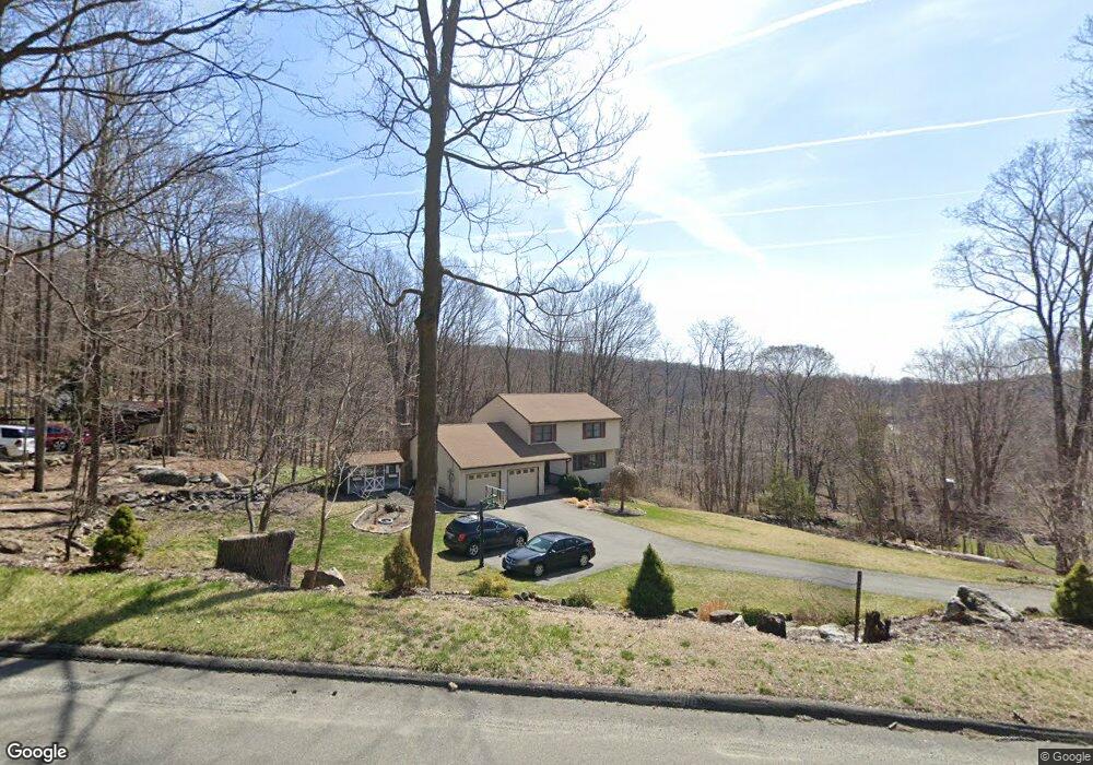 198 Pine Hill Rd, New Fairfield, CT 06812 - photo 1