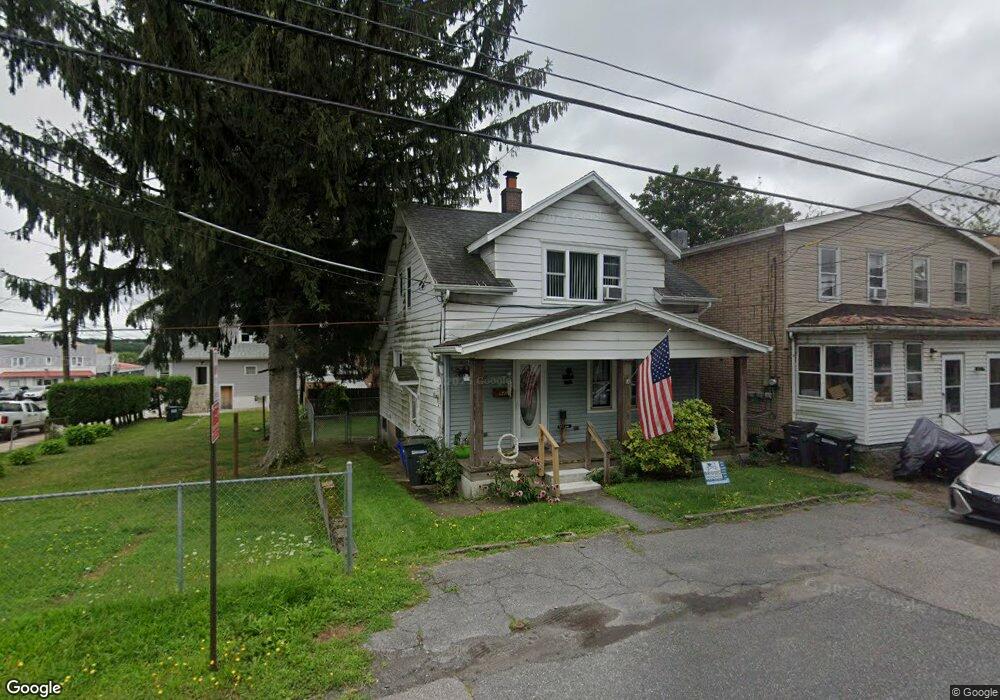 542 E 1st St, Hazleton, PA 18201 - photo 1