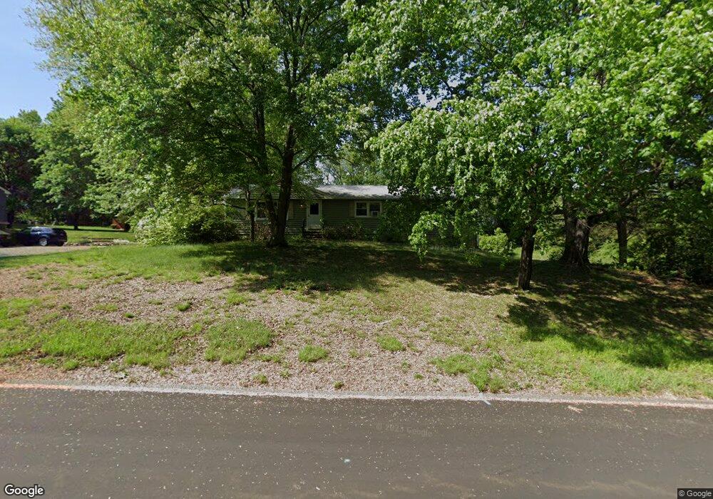 185 Oldfield Rd, Trumbull, CT 06611 - photo 1