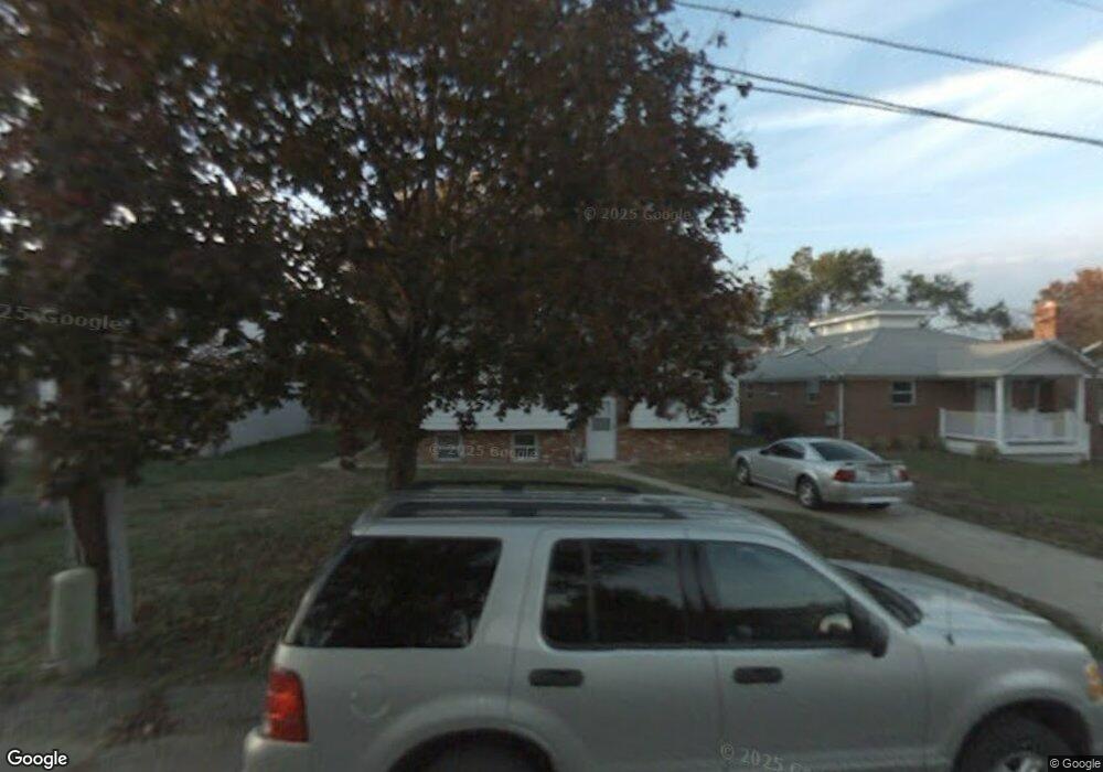 204 Inlet Dr, Pasadena, MD 21122 - photo 1