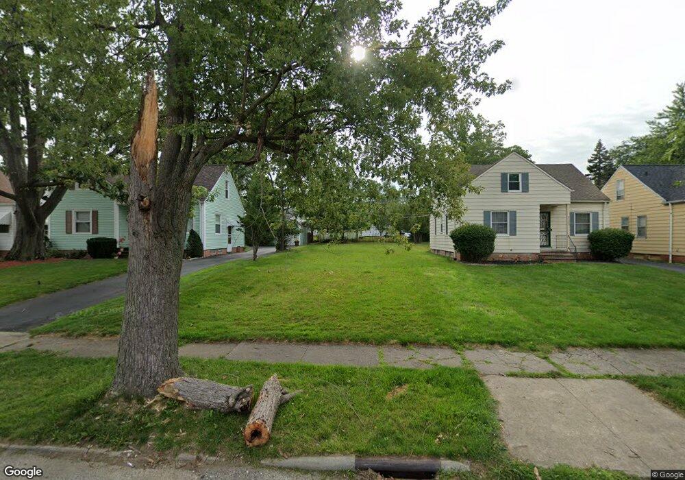 5121 Clement Ave, Maple Heights, OH 44137 - photo 1