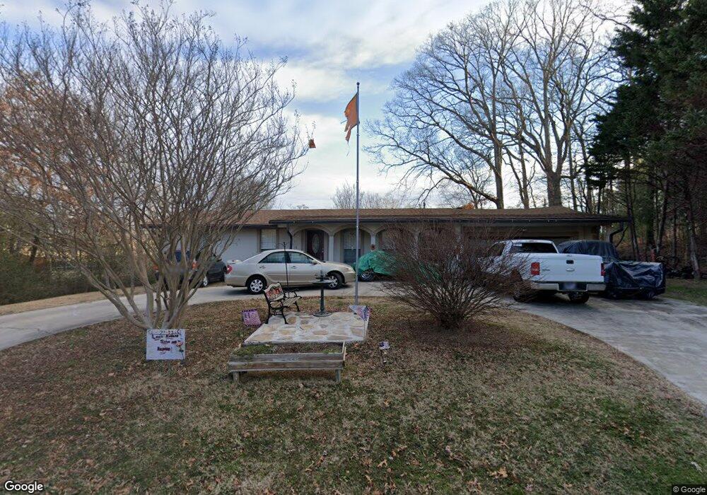 1423 Clearpoint Dr, Hixson, TN 37343 - photo 1