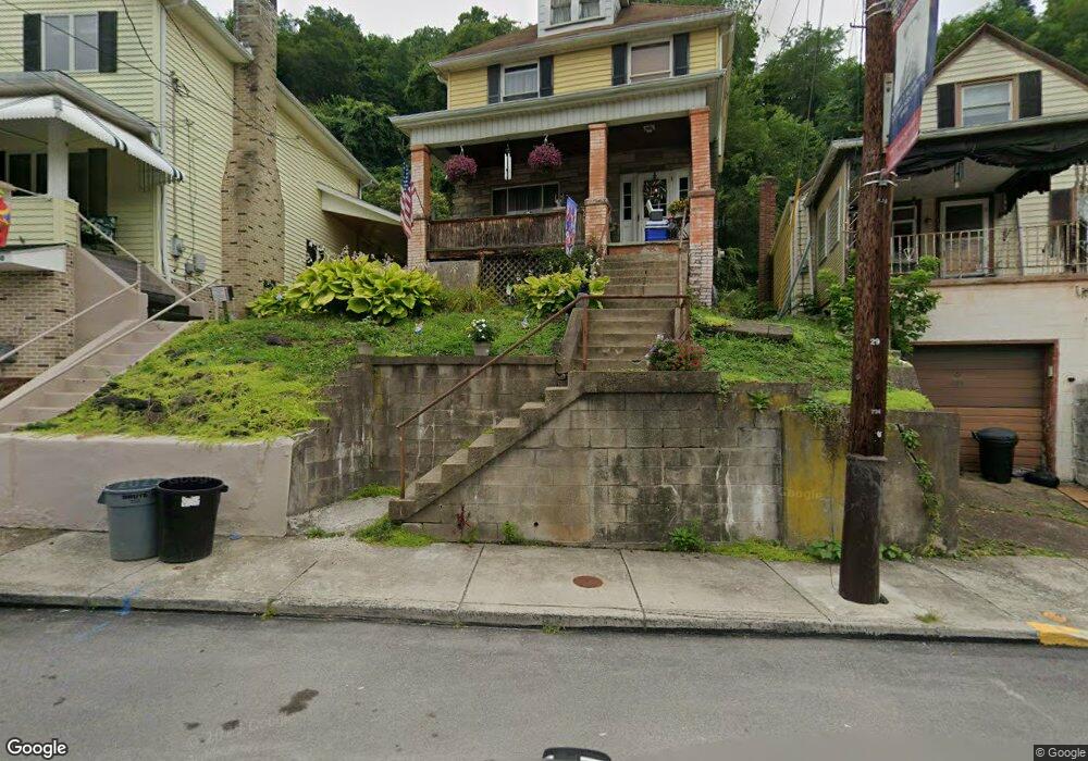 736 Mckinley Ave, East Vandergrift, PA 15629 - photo 1