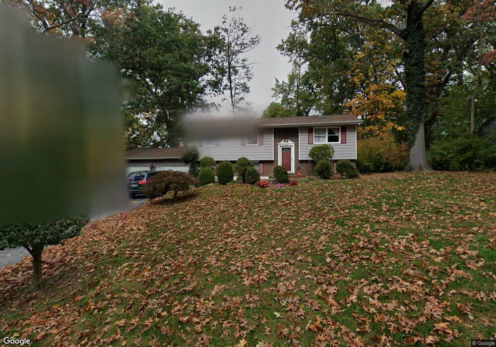 5808 Miriam Dr, Sykesville, MD 21784 - photo 1