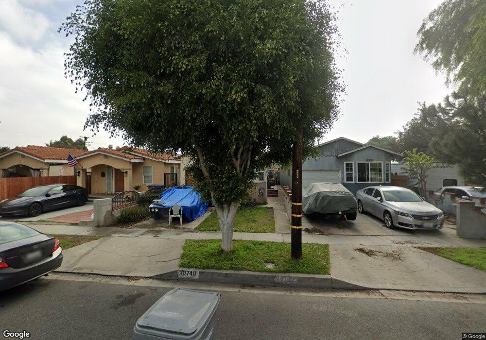 10740 Capistrano Ave, Lynwood, CA 90262 - photo 1