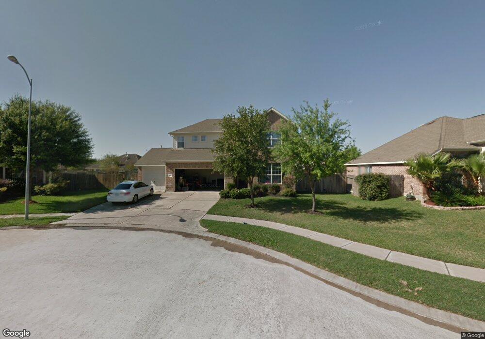 4703 Brazos Bend Dr, Pearland, TX 77584 - photo 1