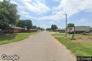 719 N Railroad St, Hinton, OK 73047