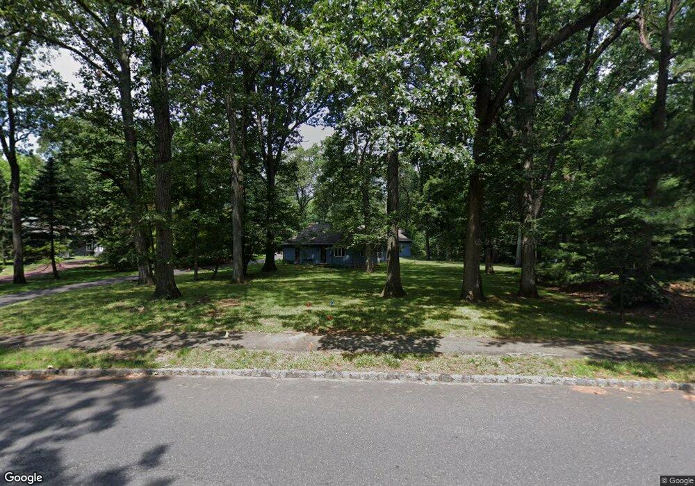 80 High Oaks Rd, Watchung, NJ 07069 - photo 1