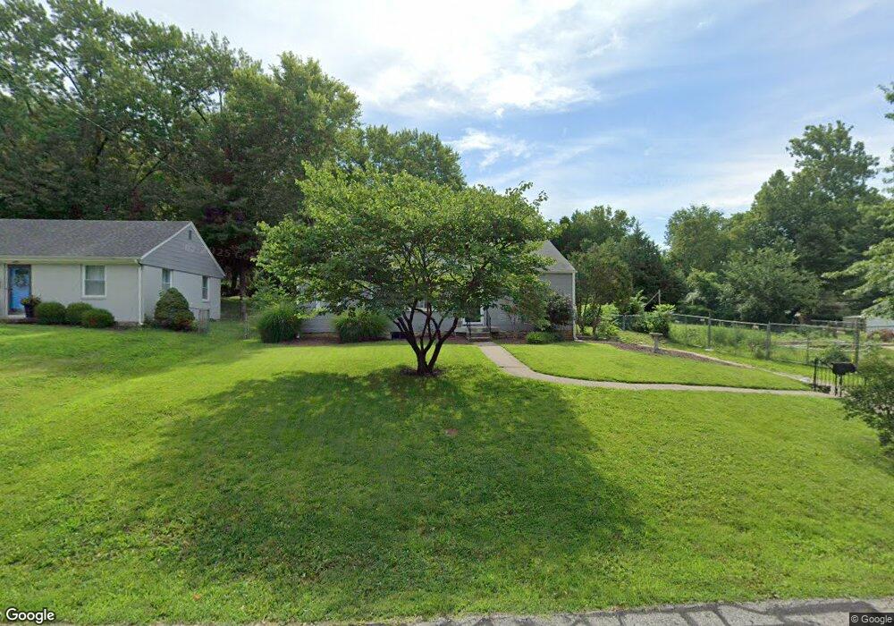 6115 Roger Dr, Shawnee, KS 66203 - photo 1