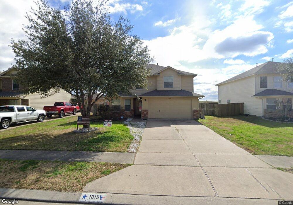 1015 Harrisburg Ct, Rosenberg, TX 77471 - photo 1