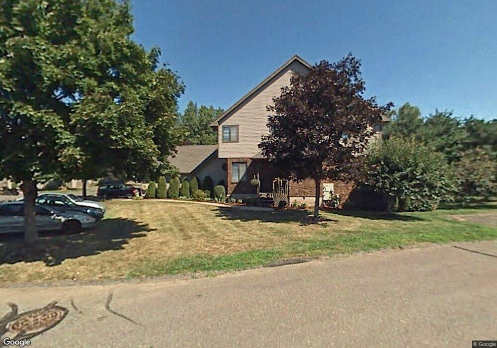 51 Fox Run Ct, Newington, CT 06111 - photo 1