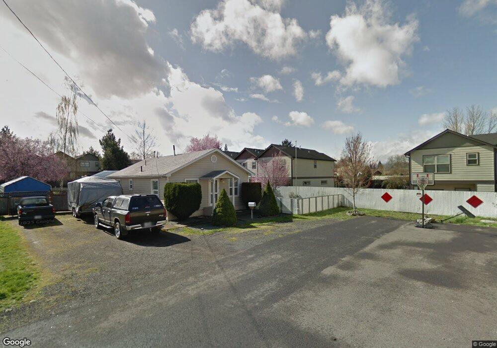 261 Hiatt Ln, Central Point, OR 97502 - photo 1