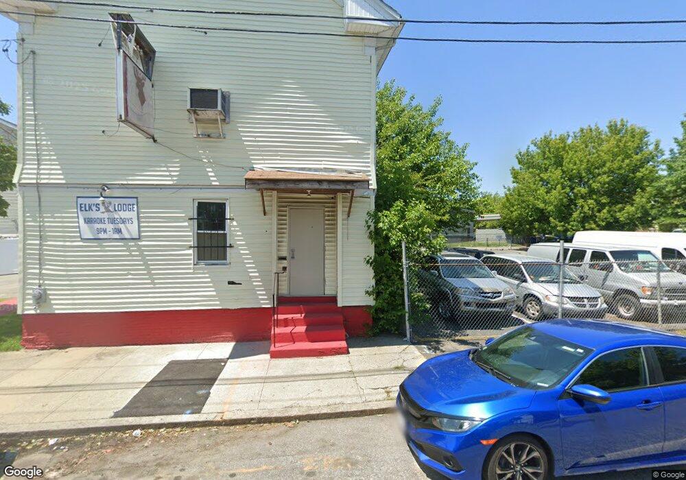 36 Haskins St, Providence, RI 02903 - photo 1